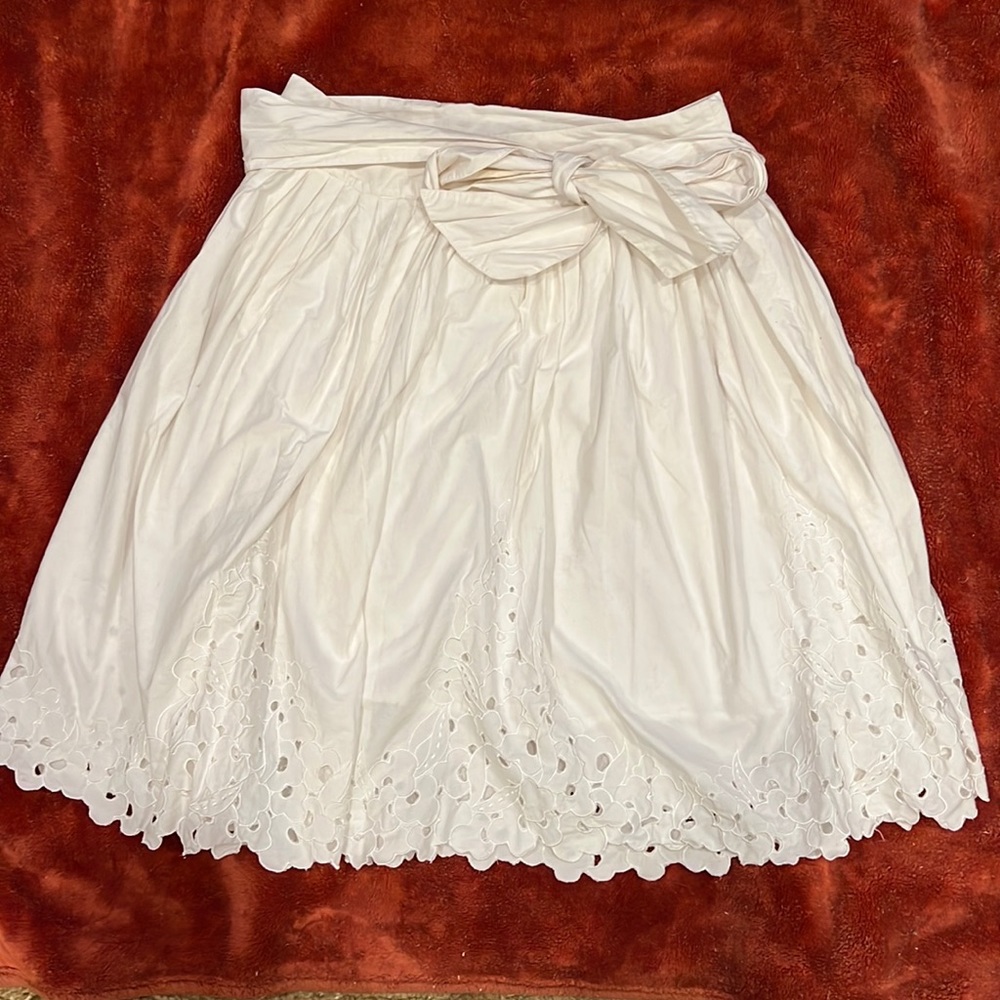 Banana Republic eyelet white skirt. Size 8